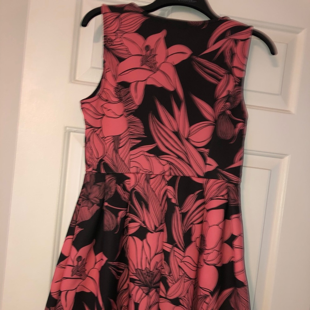 Apt. 9 Dress - size medium- new with tags
